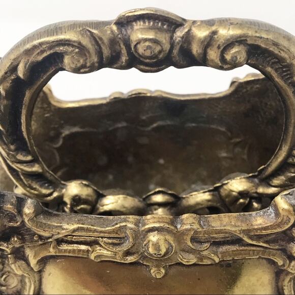 Vintage burnished brass scroll and floral double envelope holder, claw feet - Picture 6 of 8